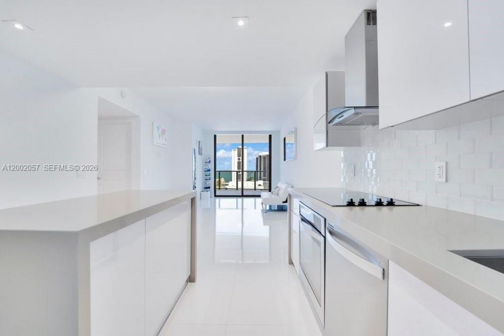 1600 NE 1st Ave, Unit 1601, Miami, FL 33132 Photo