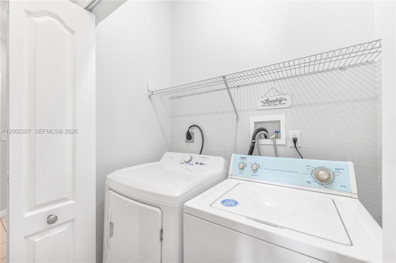 8964 W Flagler St, Unit 206, Miami, FL 33174 Photo