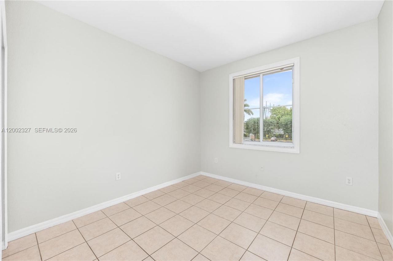 8964 W Flagler St, Unit 206, Miami, FL 33174 Photo