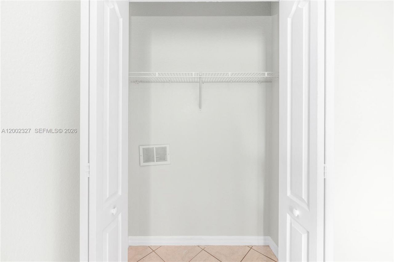 8964 W Flagler St, Unit 206, Miami, FL 33174 Photo