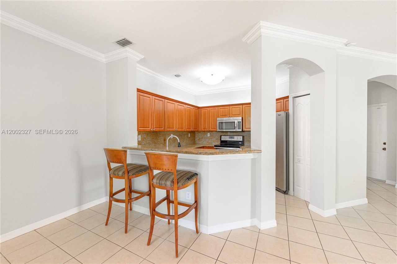 8964 W Flagler St, Unit 206, Miami, FL 33174 Photo