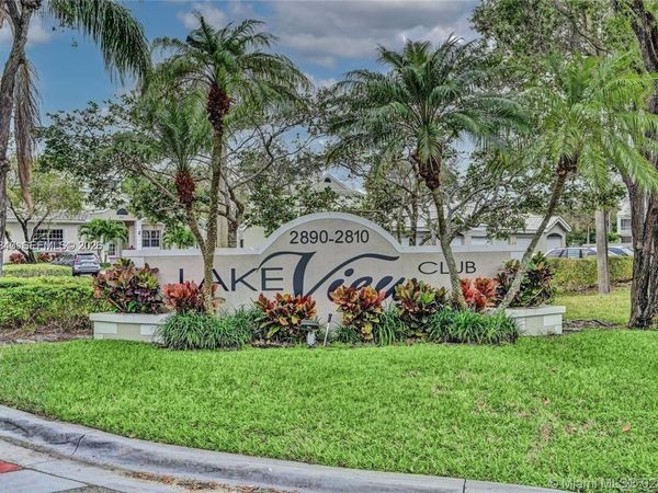 2851 N Oakland Forest Dr , Unit 210, Oakland Park, FL 33309