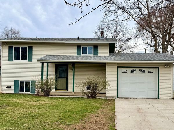 1039 36th Avenue N, Saint Cloud, MN 56303