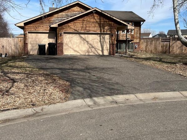 12073 Butternut Street NW, Coon Rapids, MN 55448