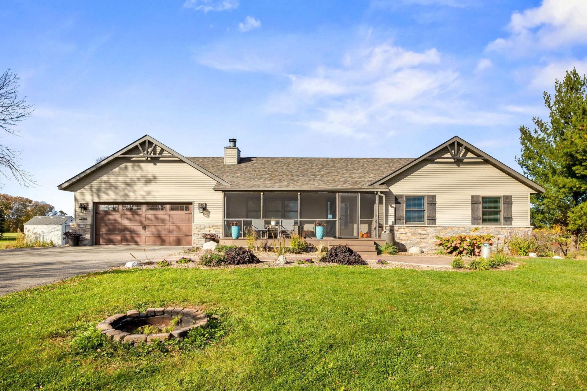 2195 Cameron Avenue SE, Buffalo, MN 55313