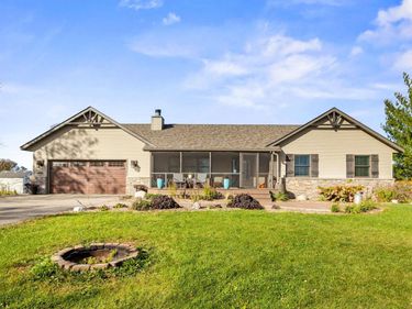 2195 Cameron Avenue SE, Buffalo, MN 55313