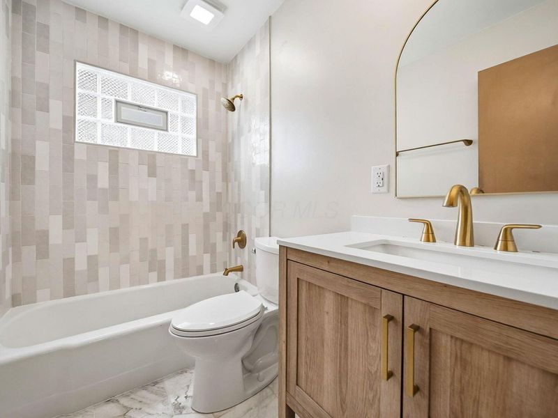 5315 Eisenhower Road, Columbus, OH 43229 Photo 14