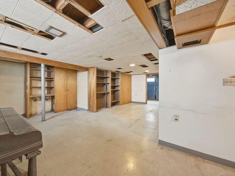 5315 Eisenhower Road, Columbus, OH 43229 Photo 27