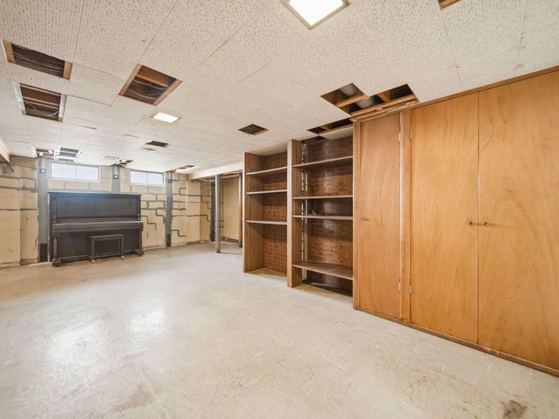 5315 Eisenhower Road, Columbus, OH 43229 Photo 31