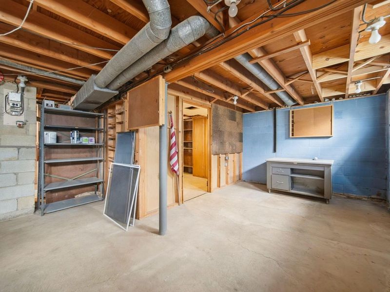 5315 Eisenhower Road, Columbus, OH 43229 Photo 33