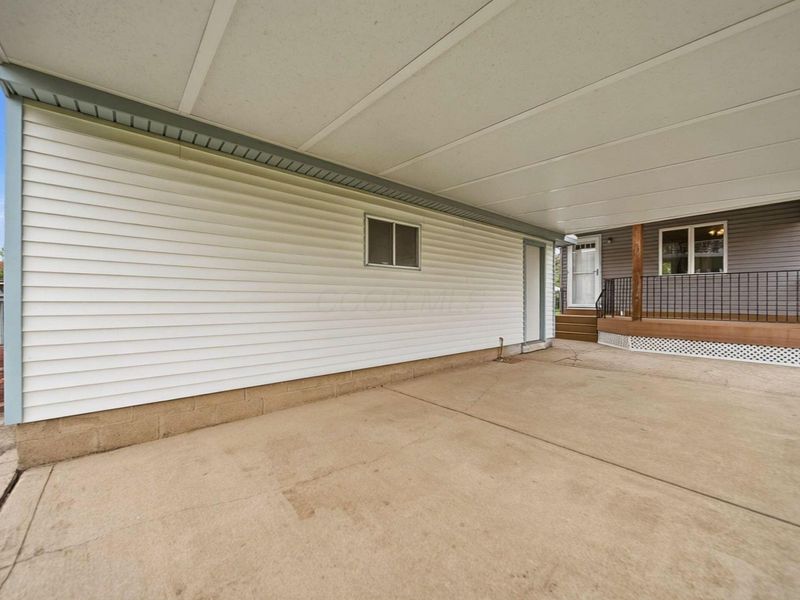 5315 Eisenhower Road, Columbus, OH 43229 Photo 39