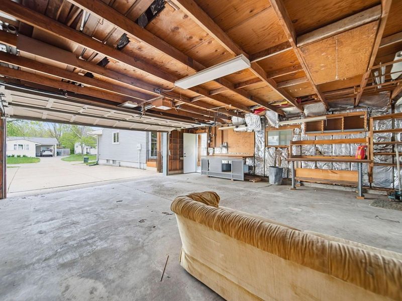 5315 Eisenhower Road, Columbus, OH 43229 Photo 46