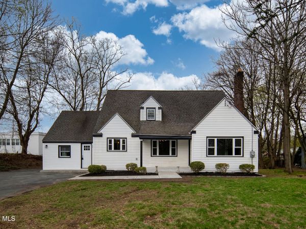 572 New Loudon Road, Latham, NY 12110