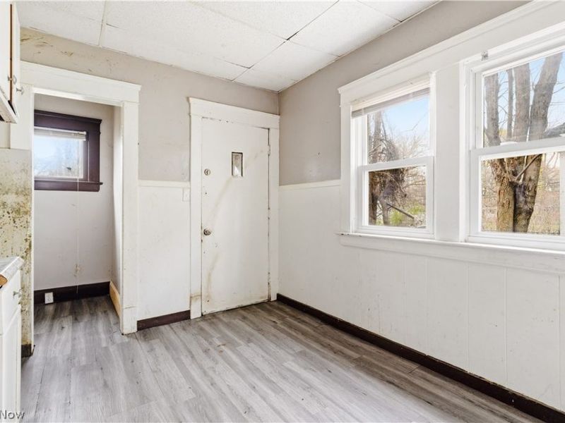 9609 Yale Avenue , Cleveland, OH 44108 Photo 10