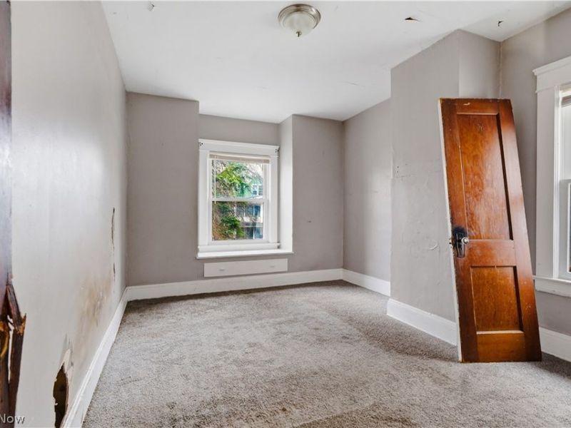 9609 Yale Avenue , Cleveland, OH 44108 Photo 12