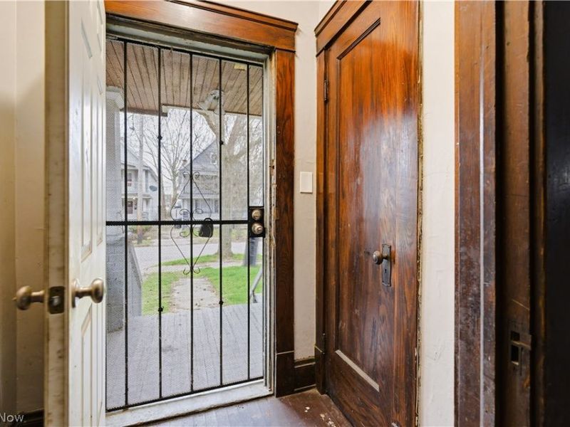 9609 Yale Avenue , Cleveland, OH 44108 Photo 4