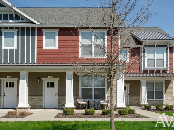 155 Tamarack Lane NE, Rockford, MI 49341