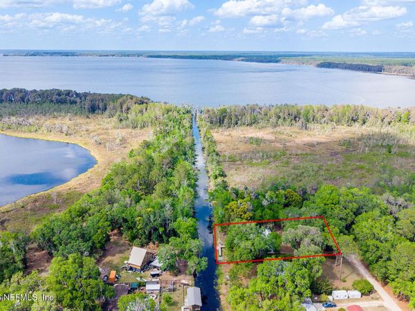 6308 ISLAND Road, Melrose, FL 32666