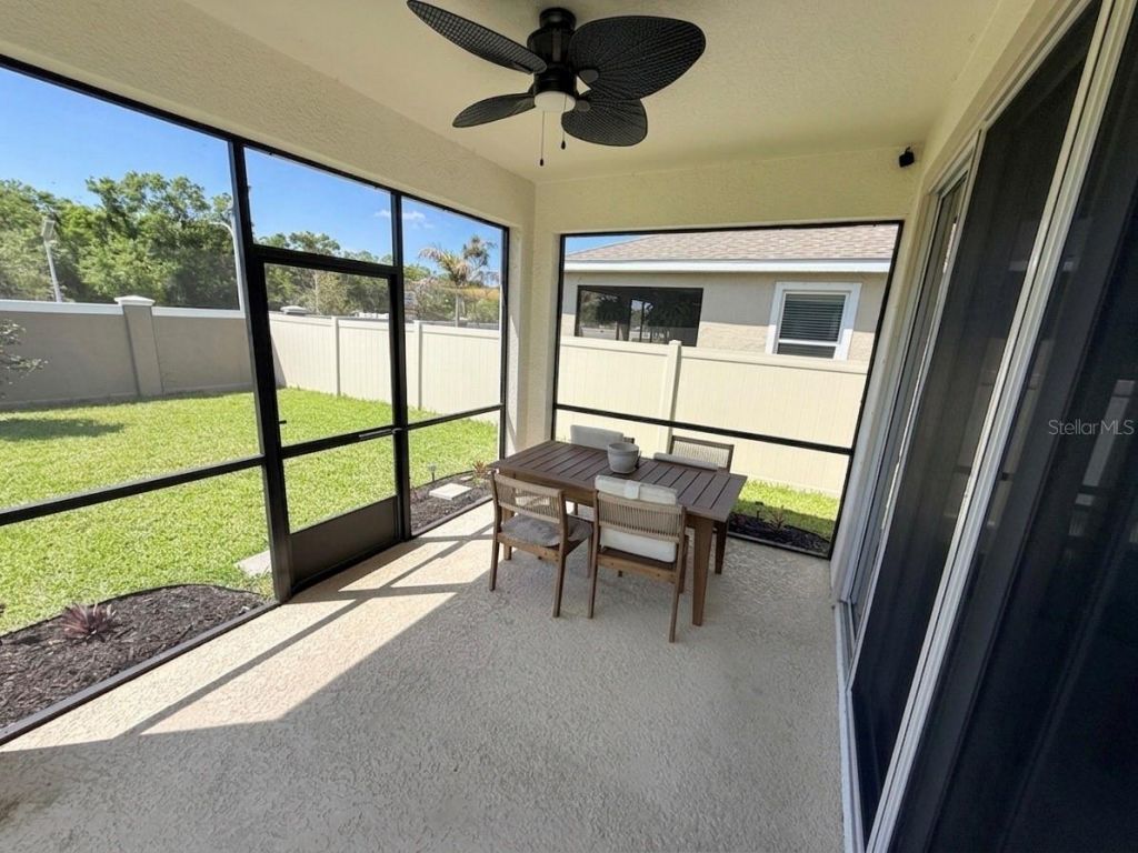 16910 Oval Rum Drive, Wimauma, FL 33598 Photo