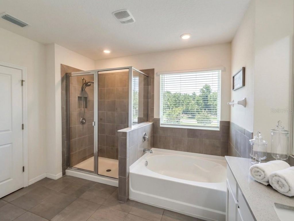 16910 Oval Rum Drive, Wimauma, FL 33598 Photo