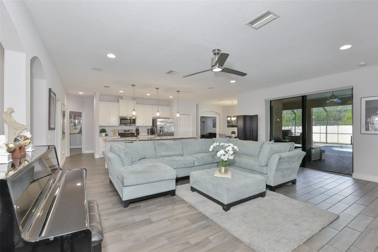 11014 Brahman Ranch Circle, Riverview, FL 33578 Photo