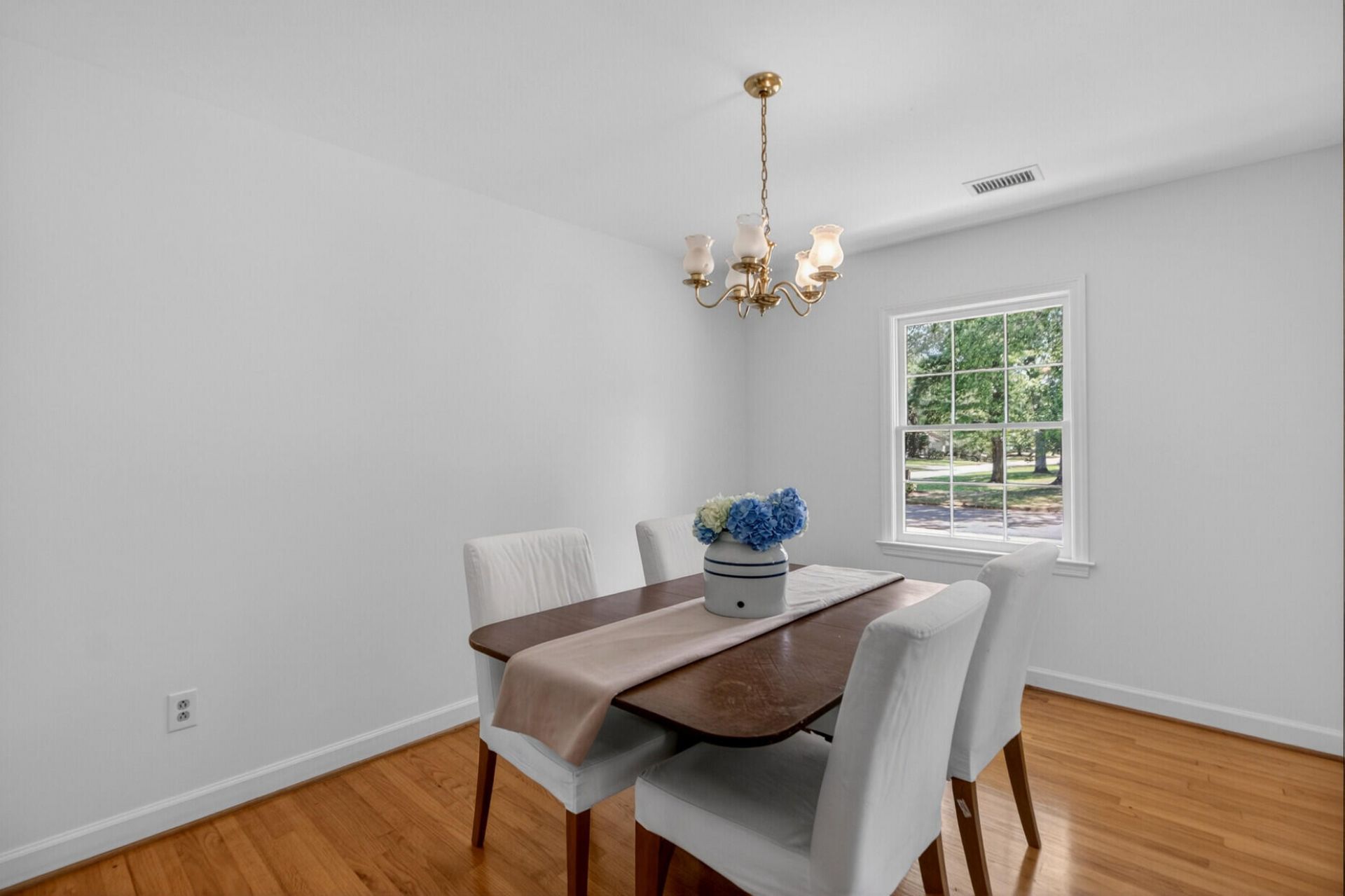 9 Nuffield Road Photo 15