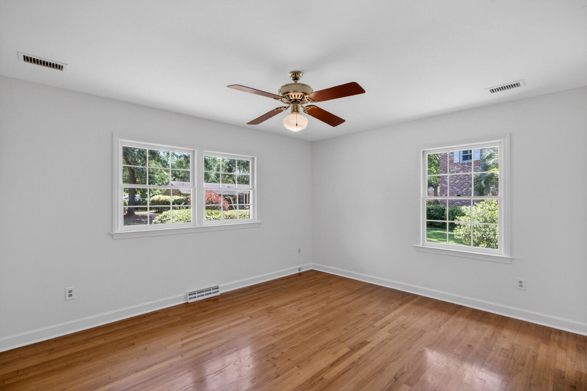 9 Nuffield Road Photo 16