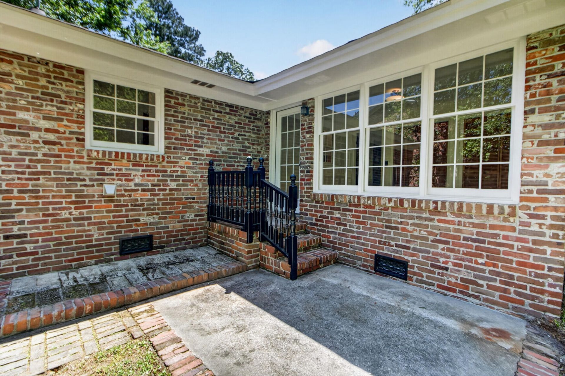 9 Nuffield Road Photo 21