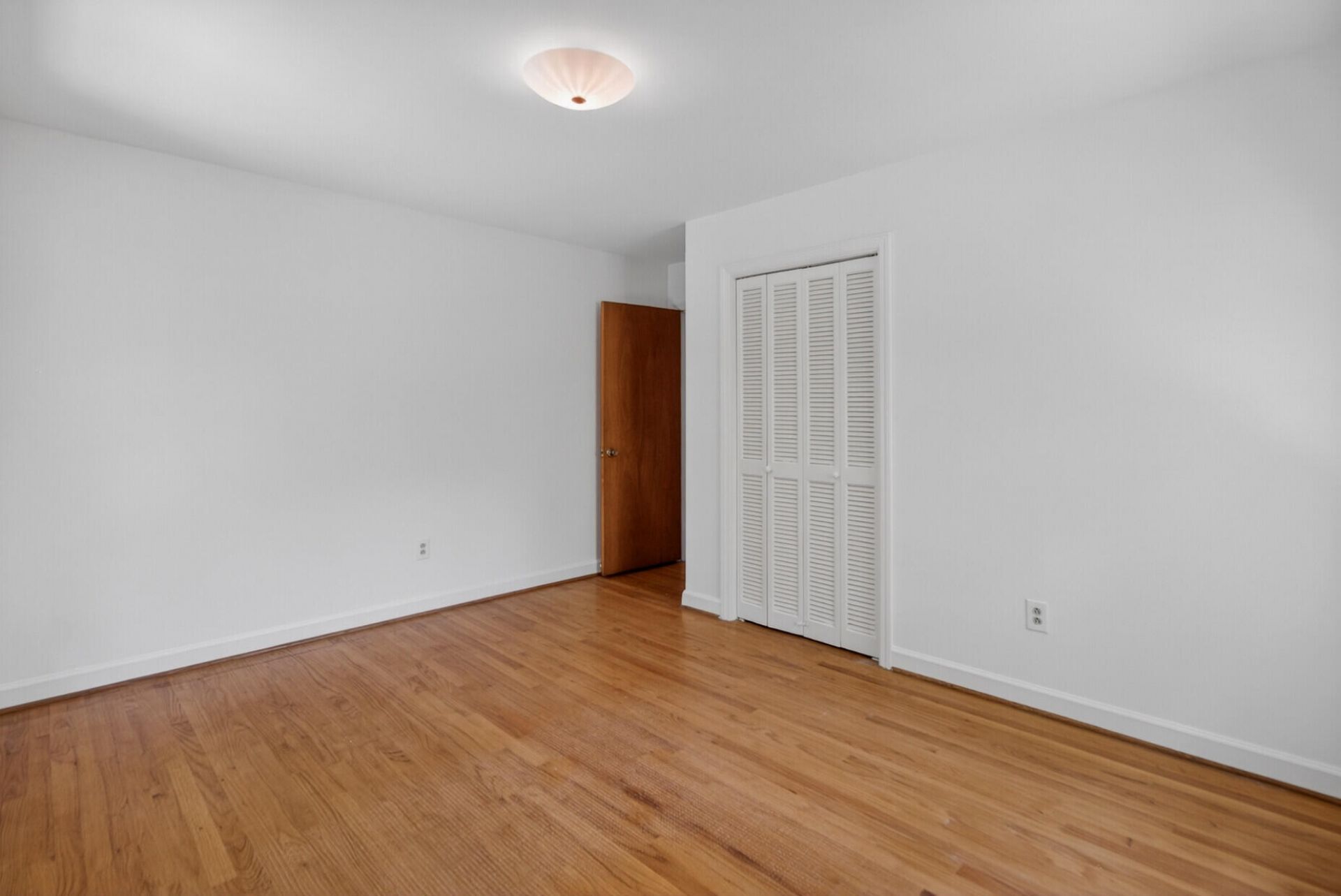 9 Nuffield Road Photo 43