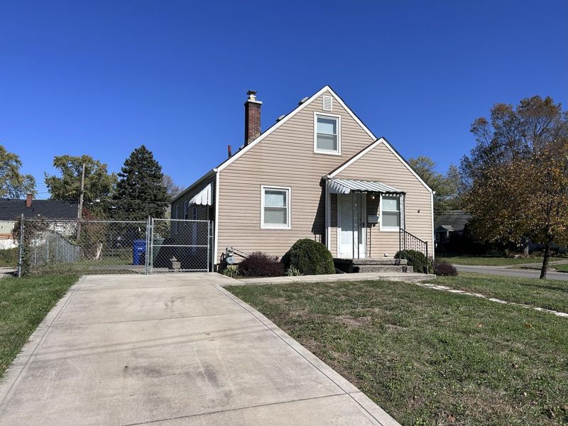 826 E Brighton Road , Columbus, OH 43224 Photo 2