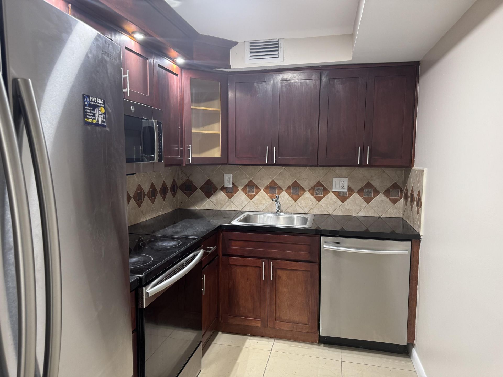 3710 N Pine Island Road, Unit 122, Sunrise, FL 33351 Photo