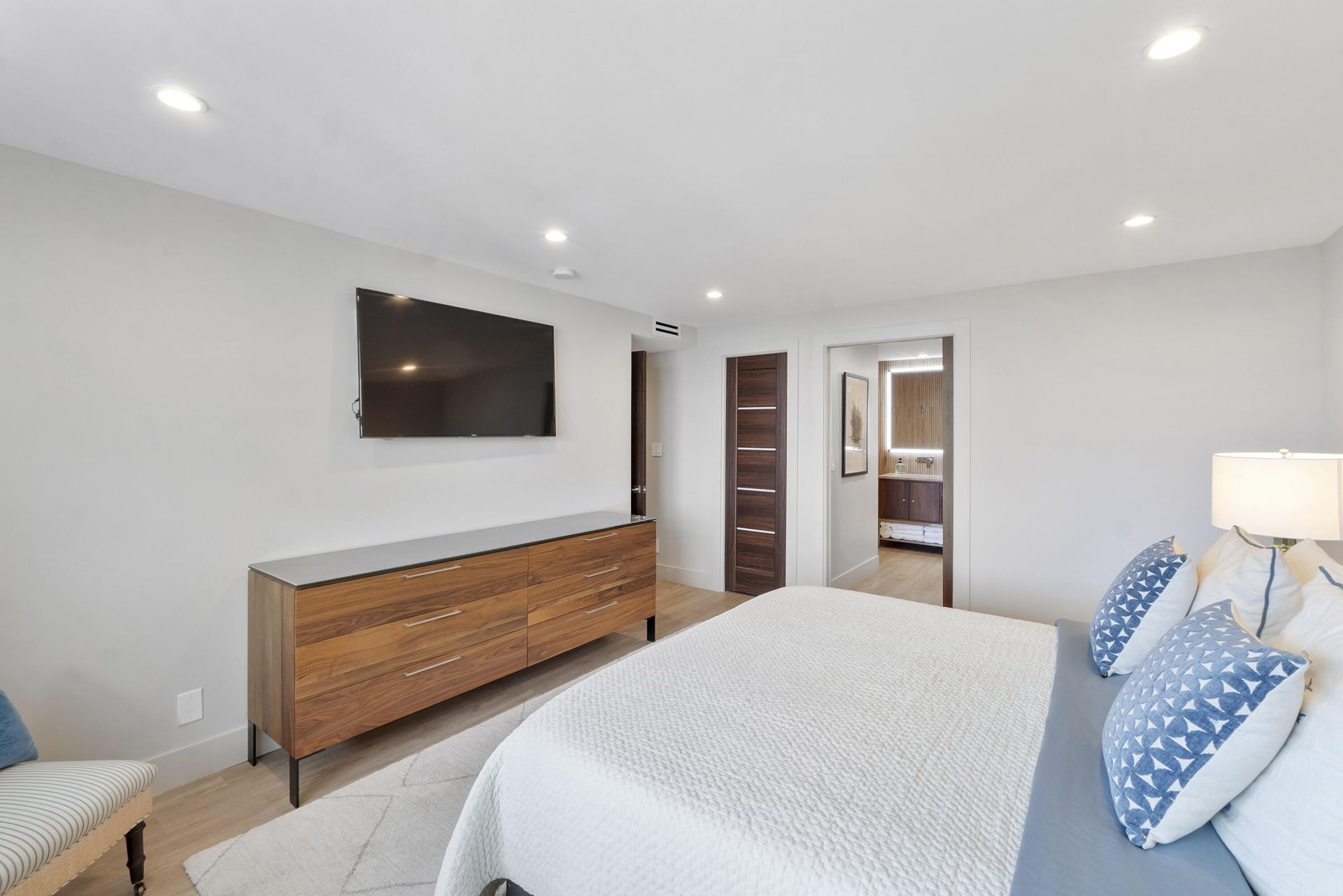 3015 N Ocean Boulevard, Unit 19f, Fort Lauderdale, FL 33308 Photo