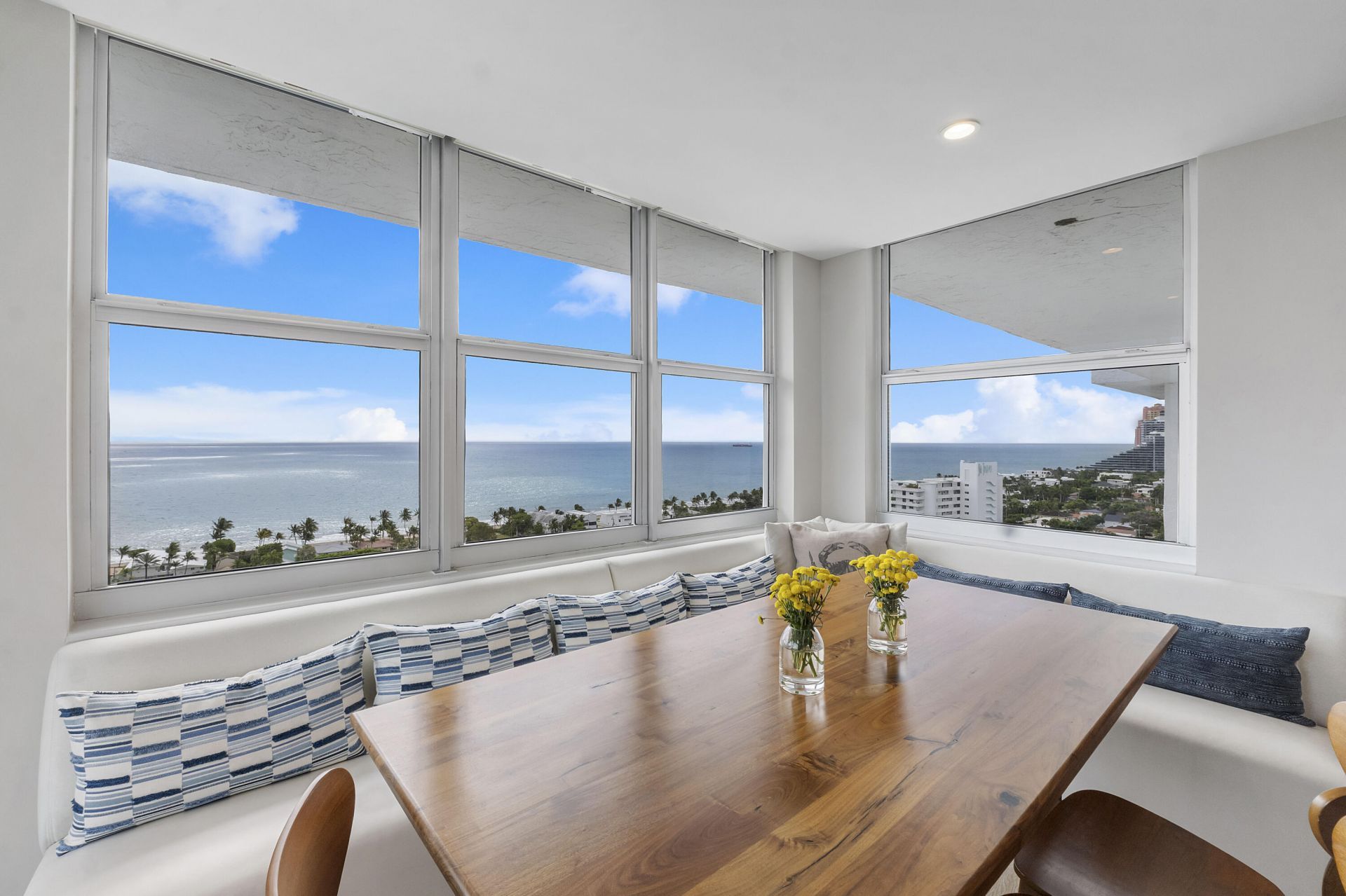 3015 N Ocean Boulevard, Unit 19f, Fort Lauderdale, FL 33308 Photo