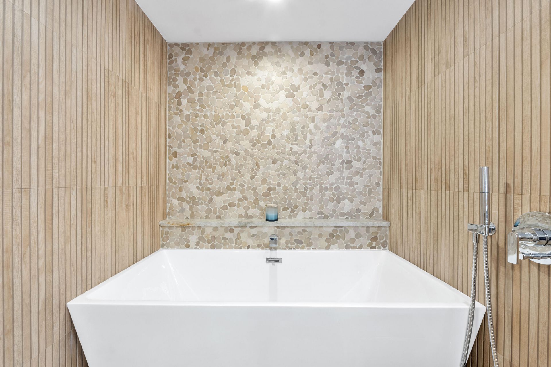 3015 N Ocean Boulevard, Unit 19f, Fort Lauderdale, FL 33308 Photo