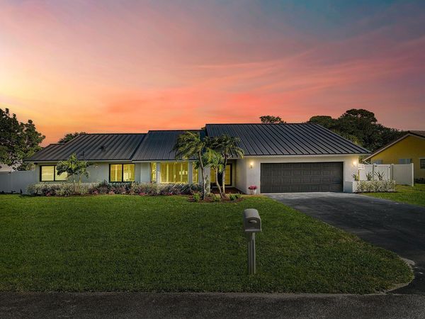 3527 SW 23rd Street, Delray Beach, FL 33445