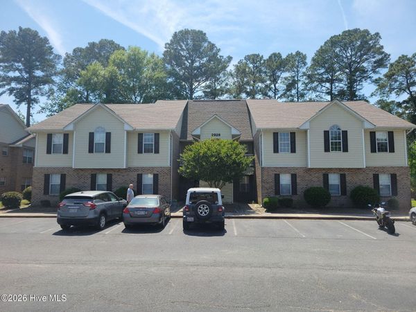 2928 Mulberry Lane, Unit B, Greenville, NC 27858