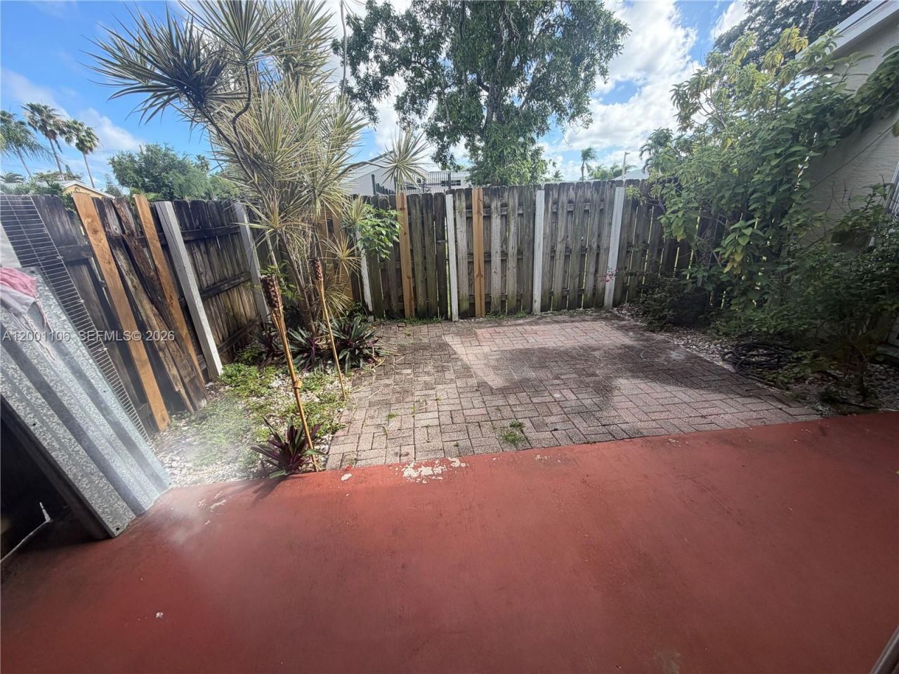 960 NE 214th Ln, Unit 960-04, Miami, FL 33179 Photo