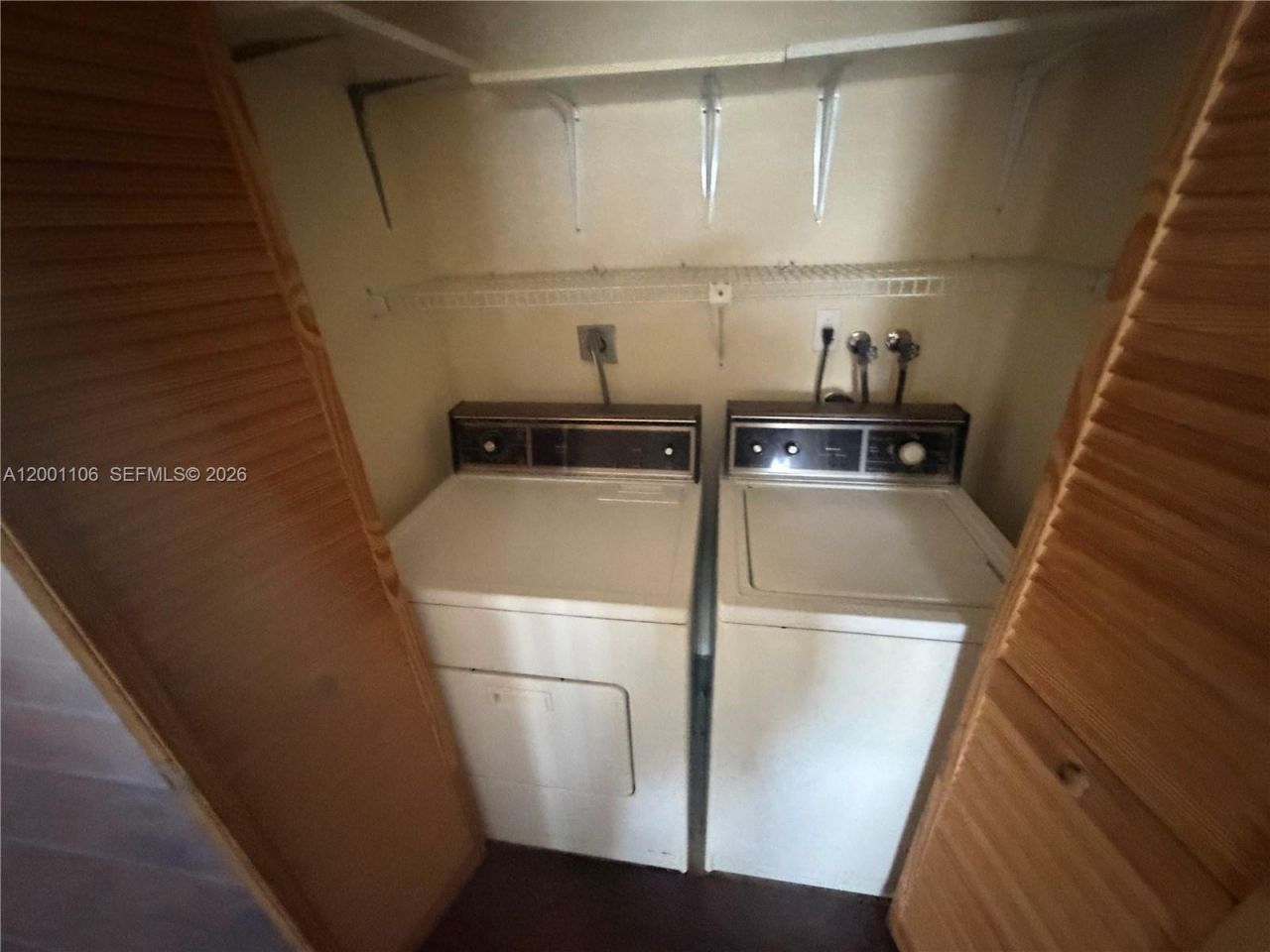 960 NE 214th Ln, Unit 960-04, Miami, FL 33179 Photo