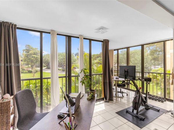 16175 Golf Club Rd , Unit 212, Weston, FL 33326