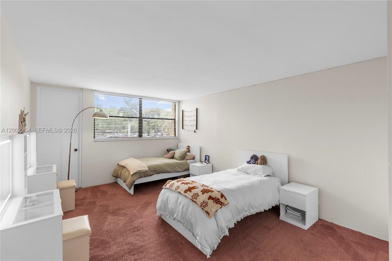 16175 Golf Club Rd, Unit 212, Weston, FL 33326 Photo