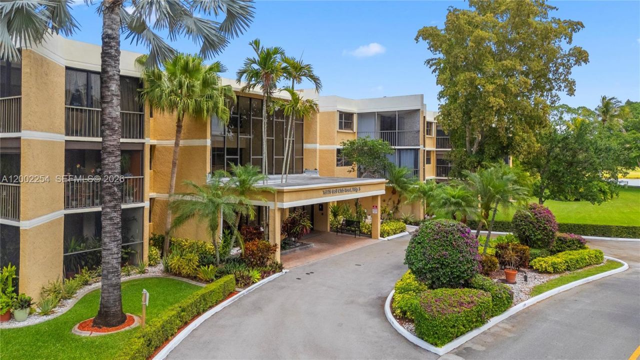 16175 Golf Club Rd, Unit 212, Weston, FL 33326 Photo