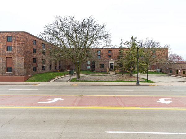 1501 Rose St, Unit 34, La Crosse, WI 54603