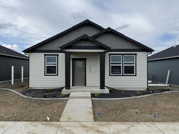 5290 E Antares Ln, Post Falls, ID 83854