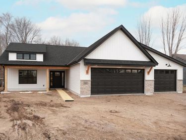 800 Morrison Avenue NW, Annandale, MN 55302