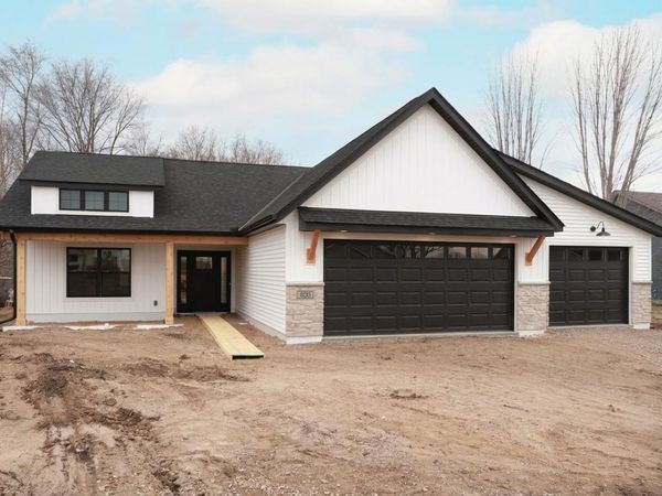 800 Morrison Avenue NW, Annandale, MN 55302