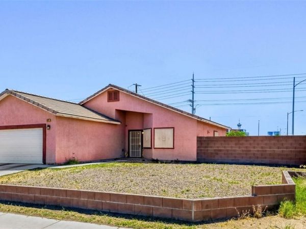 1321 W Adams Avenue , Las Vegas, NV 89106