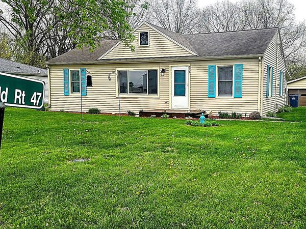 829 E Old Route 47 Road, Monticello, IL 61856