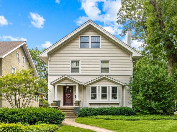 939 Ashland Avenue , Wilmette, IL 60091