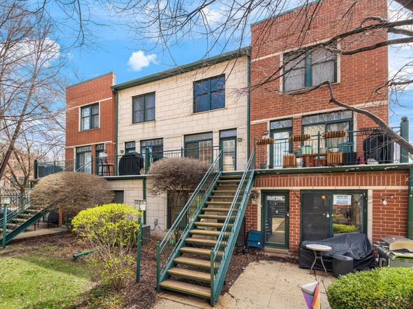 1812 S Clark Street , Unit 15, Chicago, IL 60616