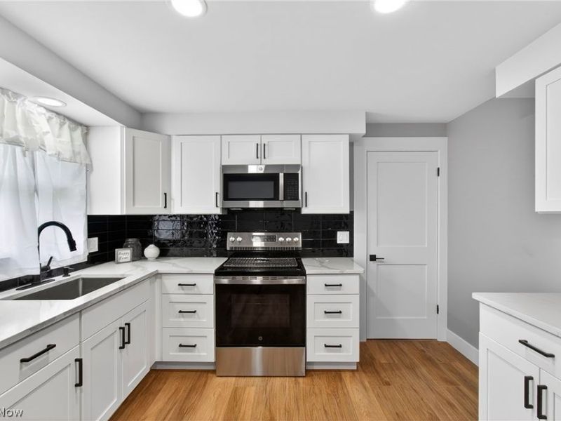 2703 Joseph Place NW, Canton, OH 44708 Photo 10